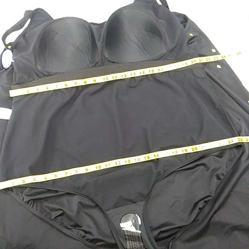 SOLD SWIMSUIT PLUS SIZE 30 SWIMDRESS GOLD STUDS - Picture 4 of 8